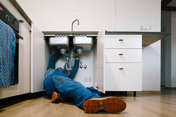 Professional Leak Detection technician working in Edgemoor, DE